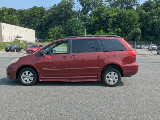 2010 Toyota Sienna CE - BraunAbility Rampvan, Power Fold Out