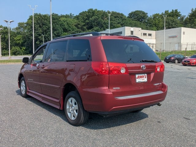 2010 Toyota Sienna CE - BraunAbility Rampvan, Power Fold Out