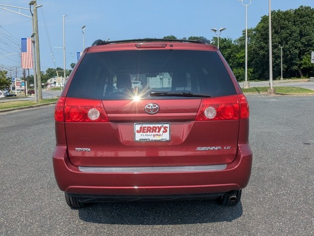 2010 Toyota Sienna CE - BraunAbility Rampvan, Power Fold Out
