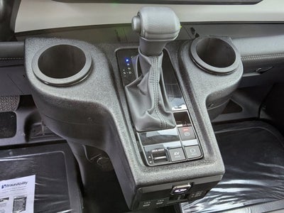 2025 Toyota Sienna LE - BraunAbility XT - Power Fold-Out Ramp