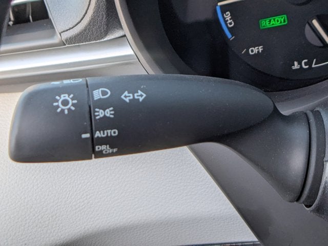 2025 Toyota Sienna LE - BraunAbility XT - Power Fold-Out Ramp