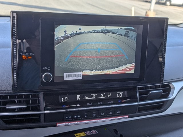 2026 Toyota Sienna LE - [NEW] BraunAbility XT - Power Fold-Out Ramp