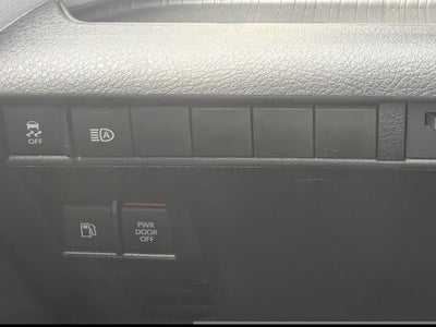 2026 Toyota Sienna LE - [NEW] BraunAbility XT - Power Fold-Out Ramp