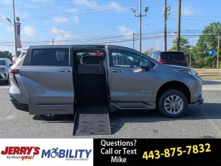 2026 Toyota Sienna LE