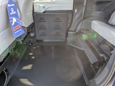 2026 Toyota Sienna LE - [NEW] BraunAbility XT - Power Fold-Out Ramp